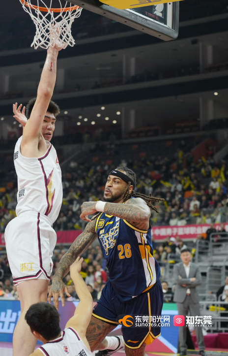 浙江稠州迎NBA总决赛关键赛；今晨手感冰凉；更衣室稳定；轮换策略成焦点(nba季后赛最少轮换)